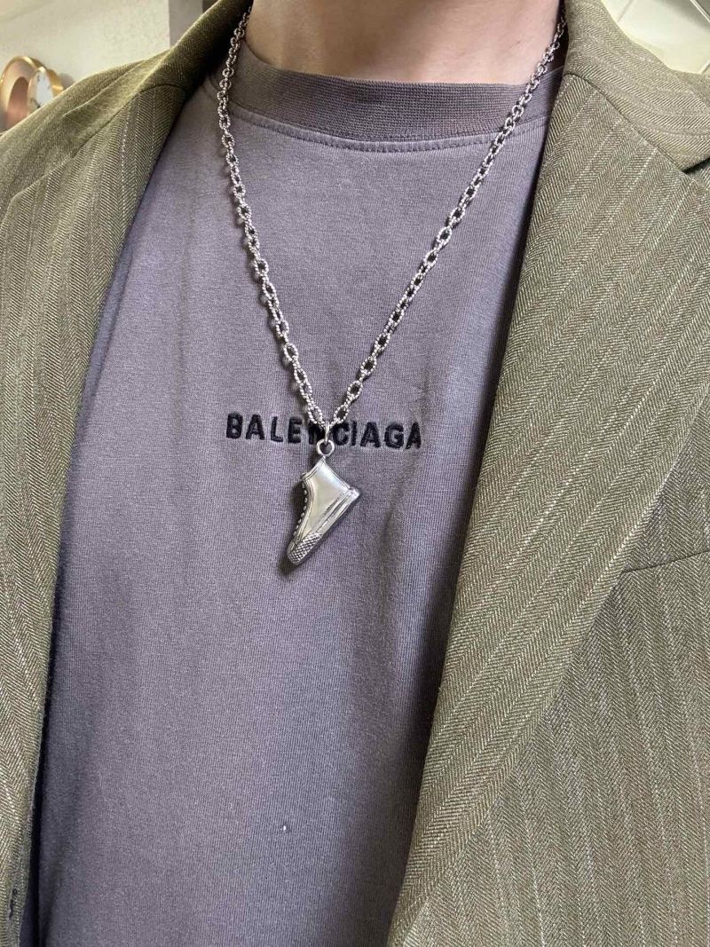 Gvc*1 necklaces